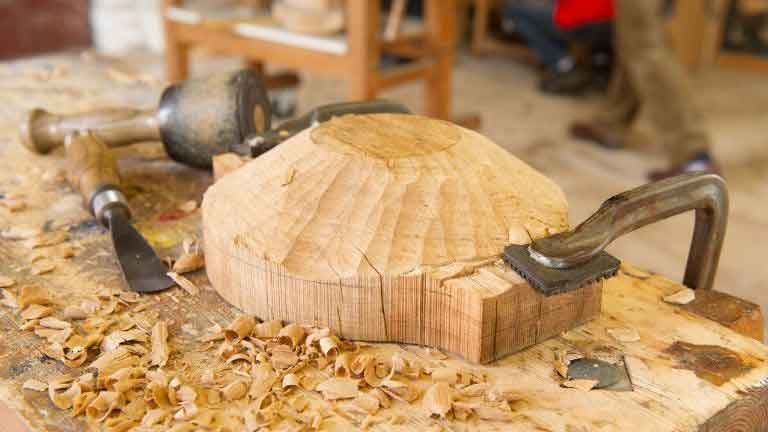 turning with a bowl gouge